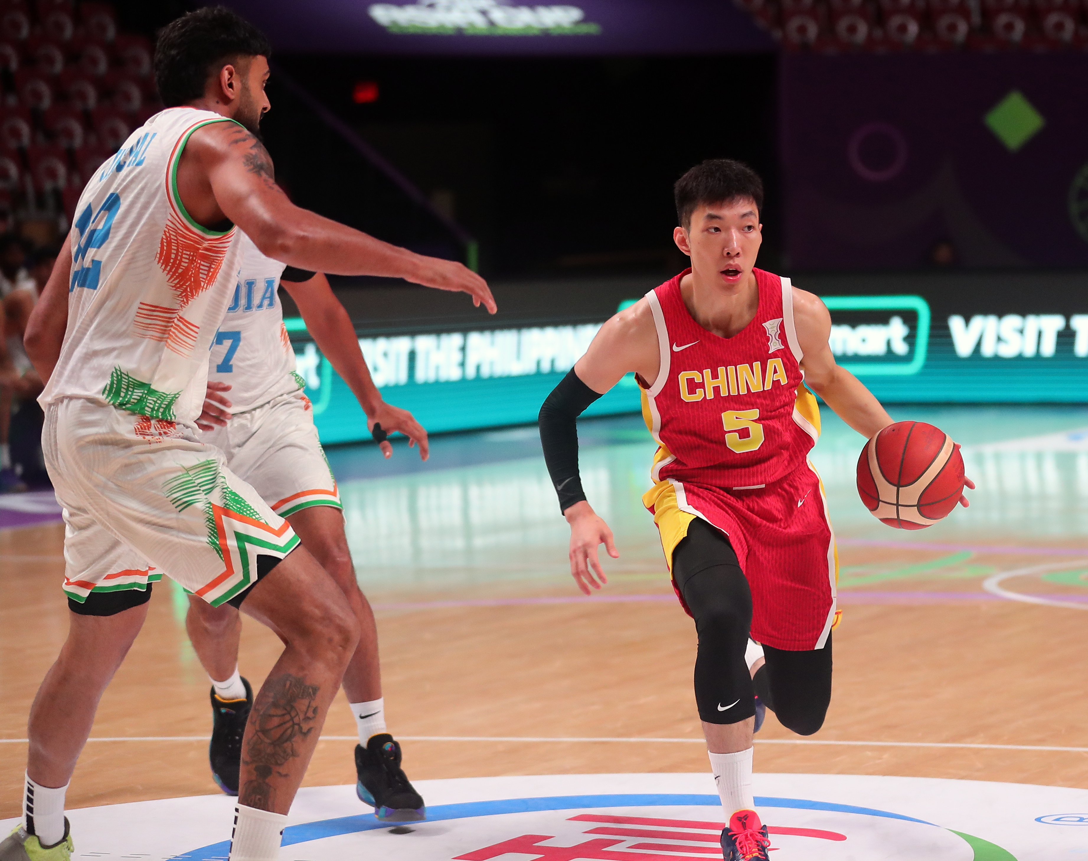 开云足球直播-亚洲篮球锦标赛拉开帷幕，各队实力对决的简单介绍