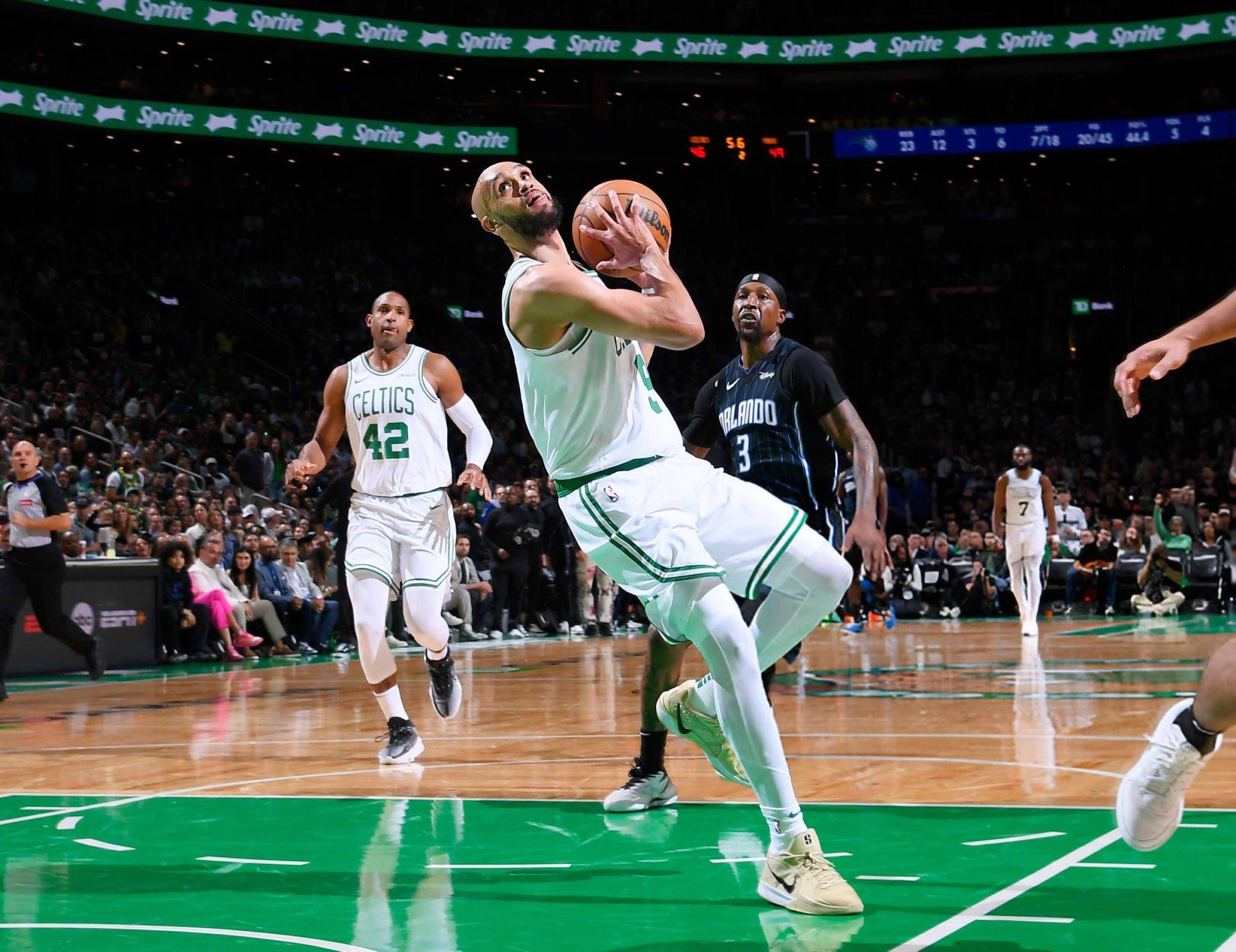 骑士轻取山东队，塔图姆扛起全队