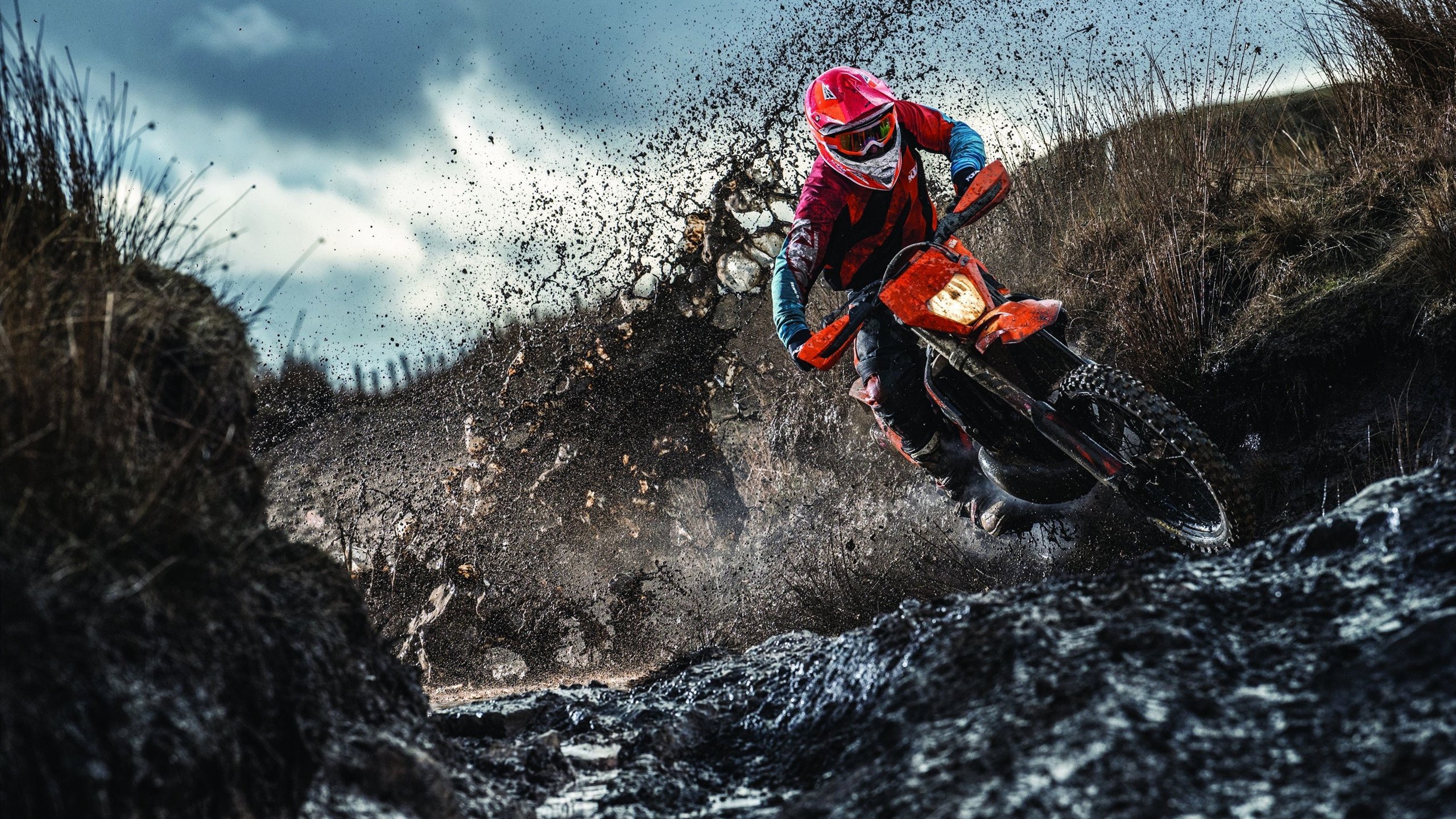 当足球冷门遇上赛道奇迹，佩德里如何在F1街道赛上演南非式爆冷接管