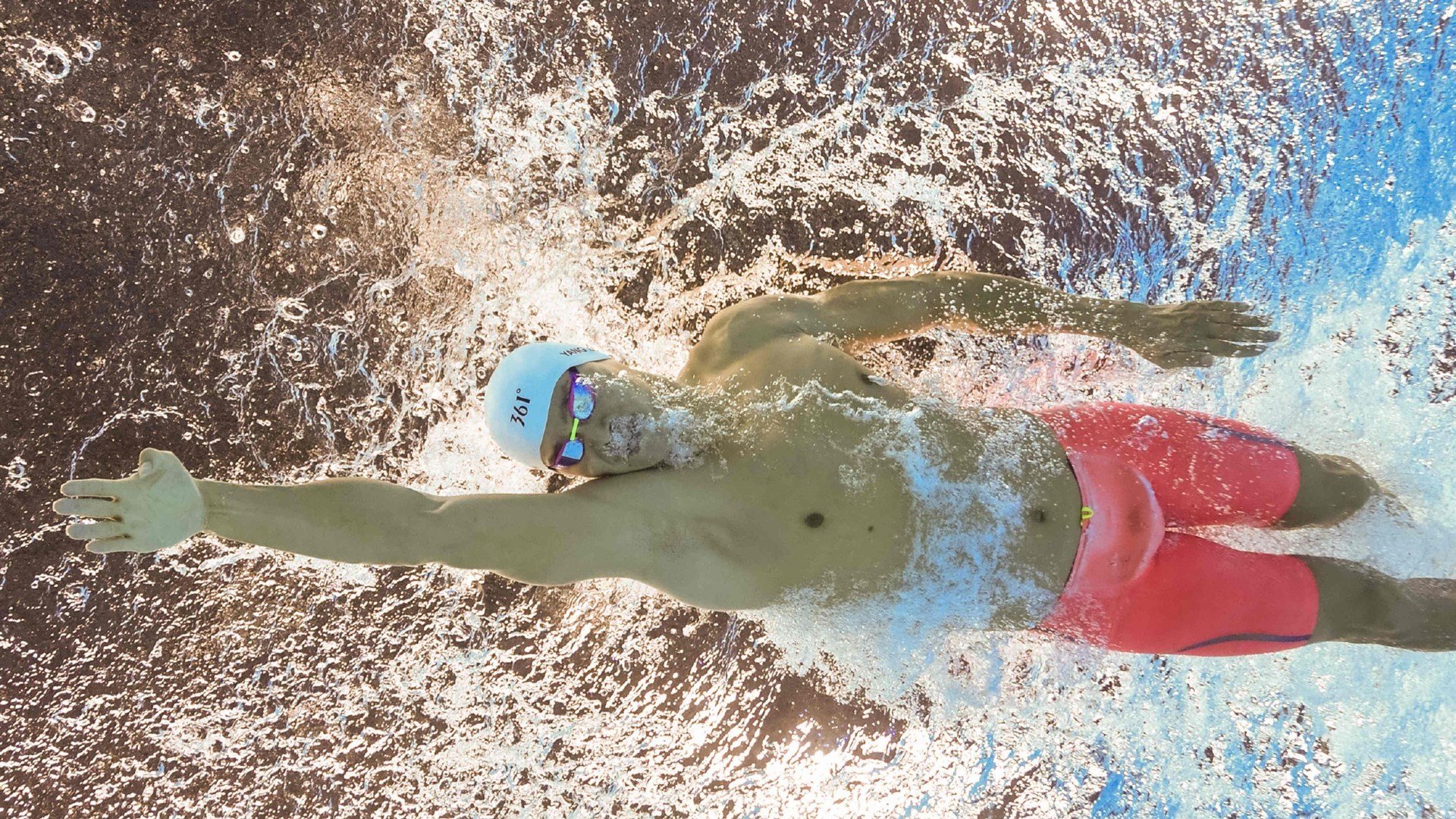 赛场双城记，意甲焦点战与快船生死战的胜利哲学