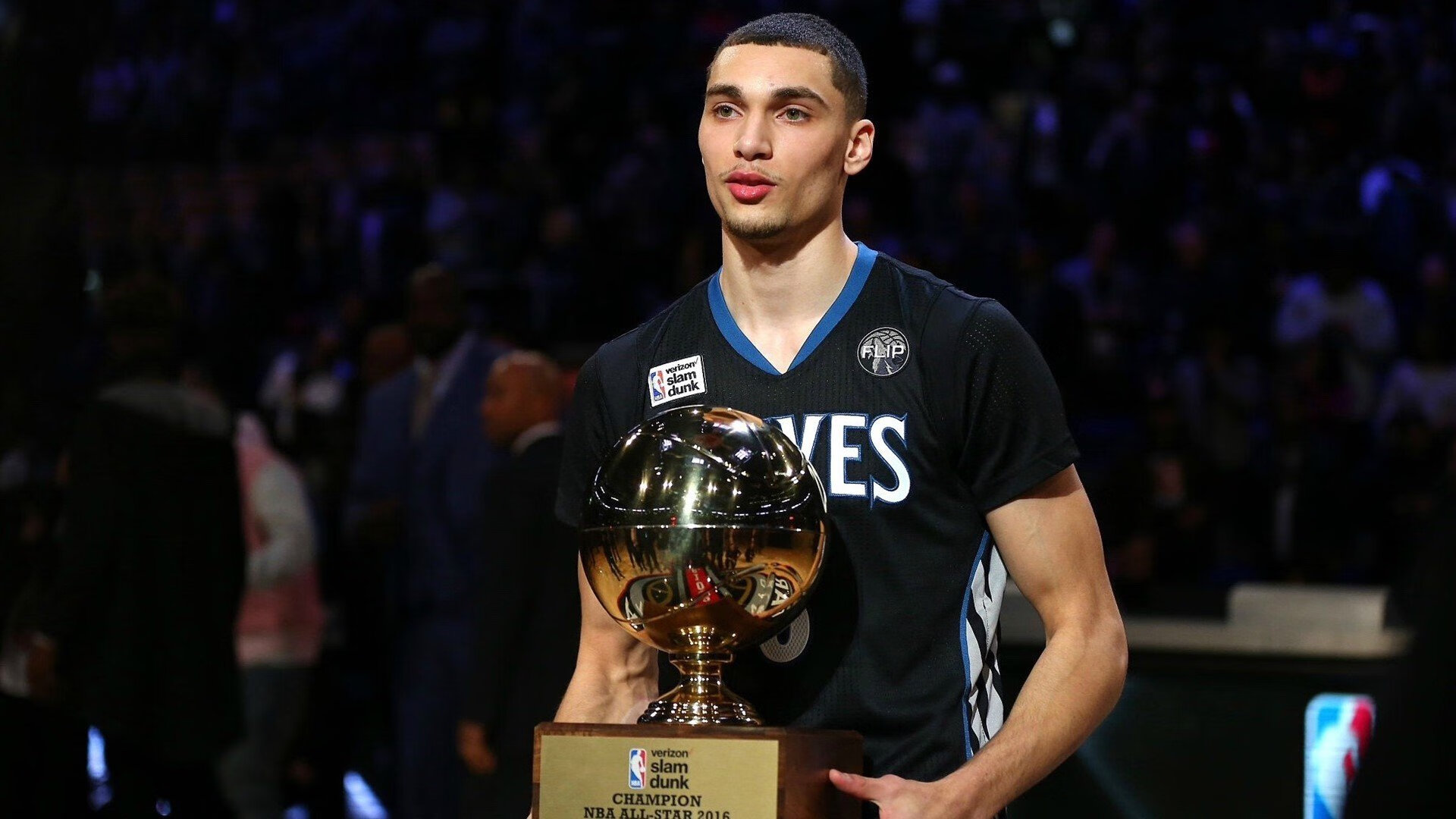 克瓦拉茨赫利亚末节封神，葡萄牙惊险带走塞内加尔